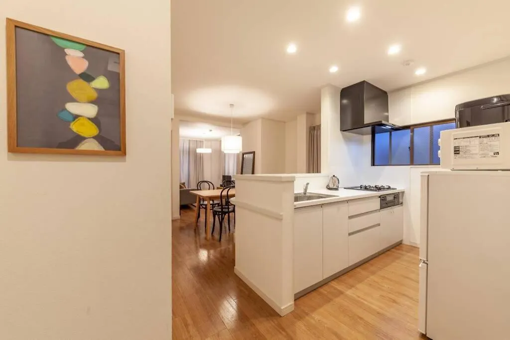 Eldor Nishikoujiya Apartment 東京都 0*,  日本